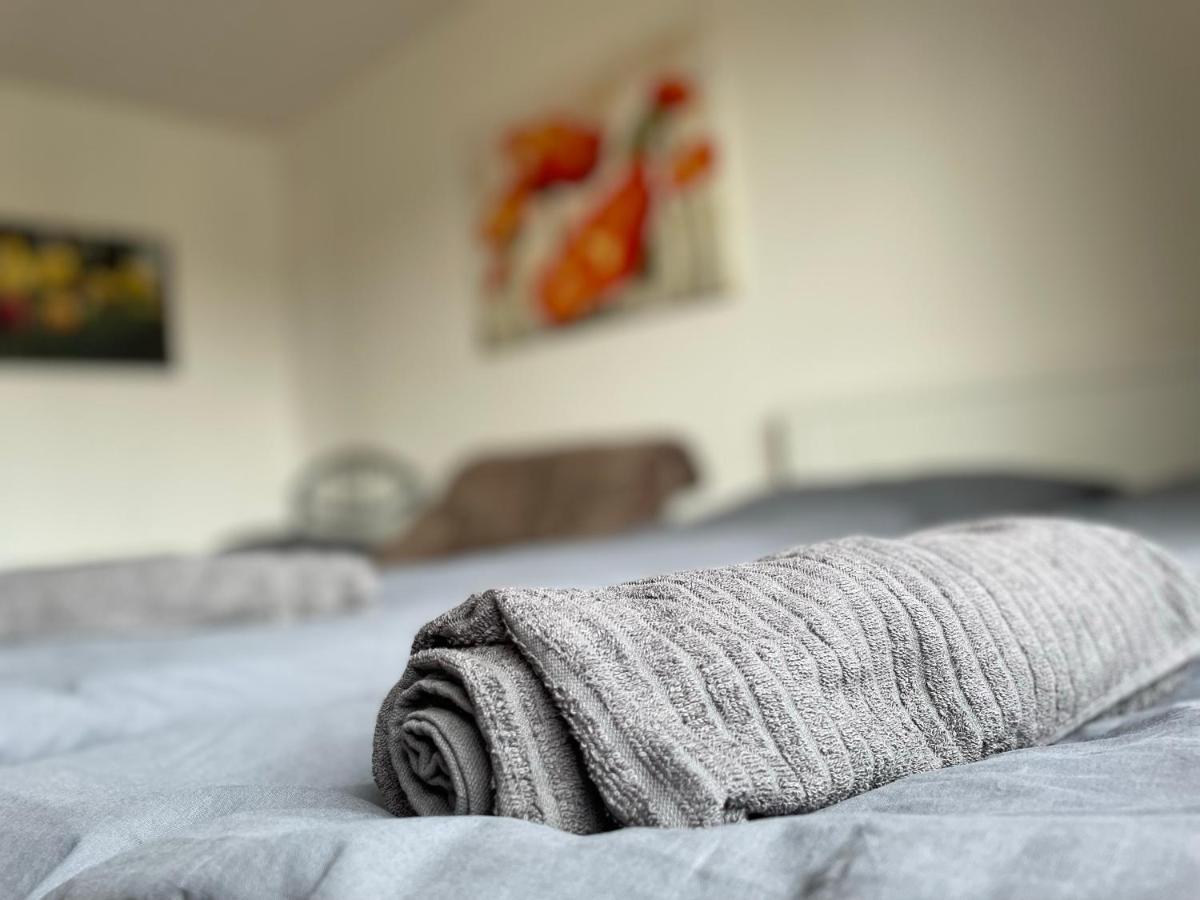 Ferienwohnung Schoene Zentrale Zimmer In Wilhelmshaven Exterior foto