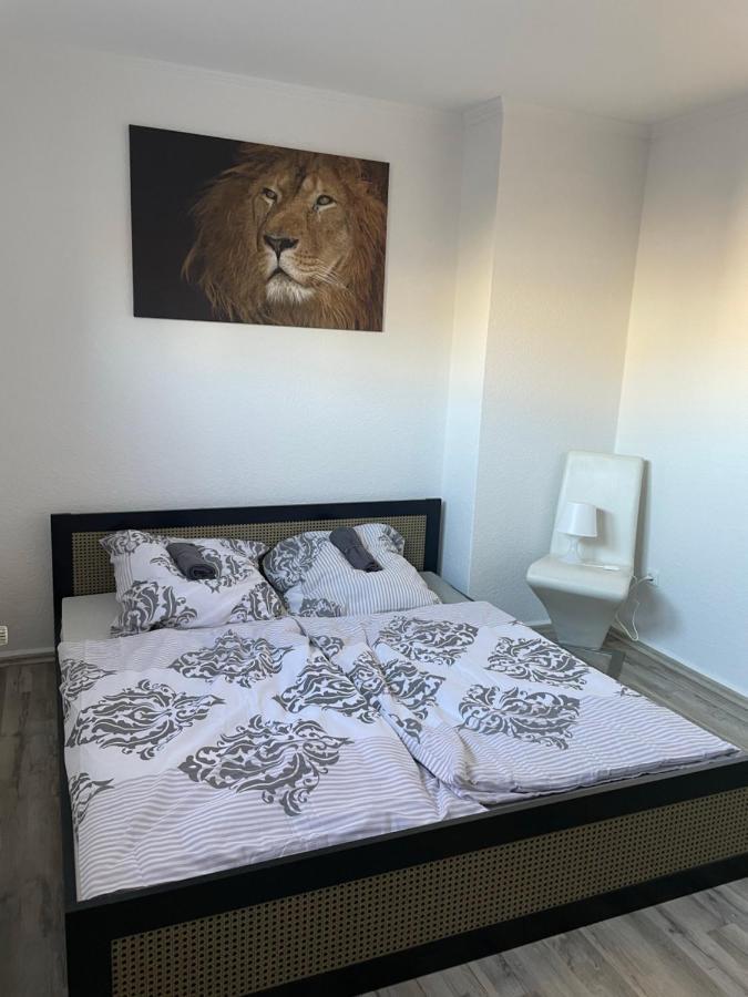 Ferienwohnung Schoene Zentrale Zimmer In Wilhelmshaven Exterior foto