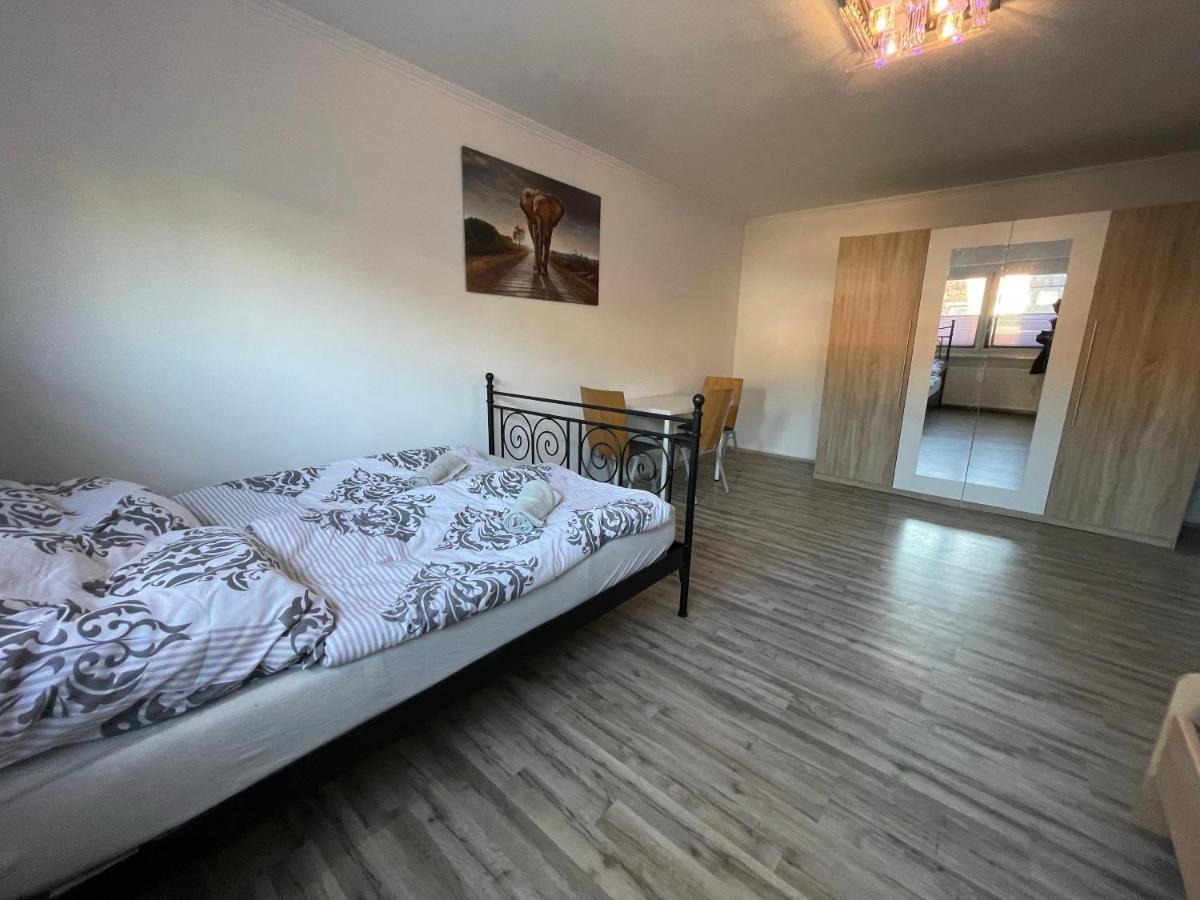 Ferienwohnung Schoene Zentrale Zimmer In Wilhelmshaven Exterior foto