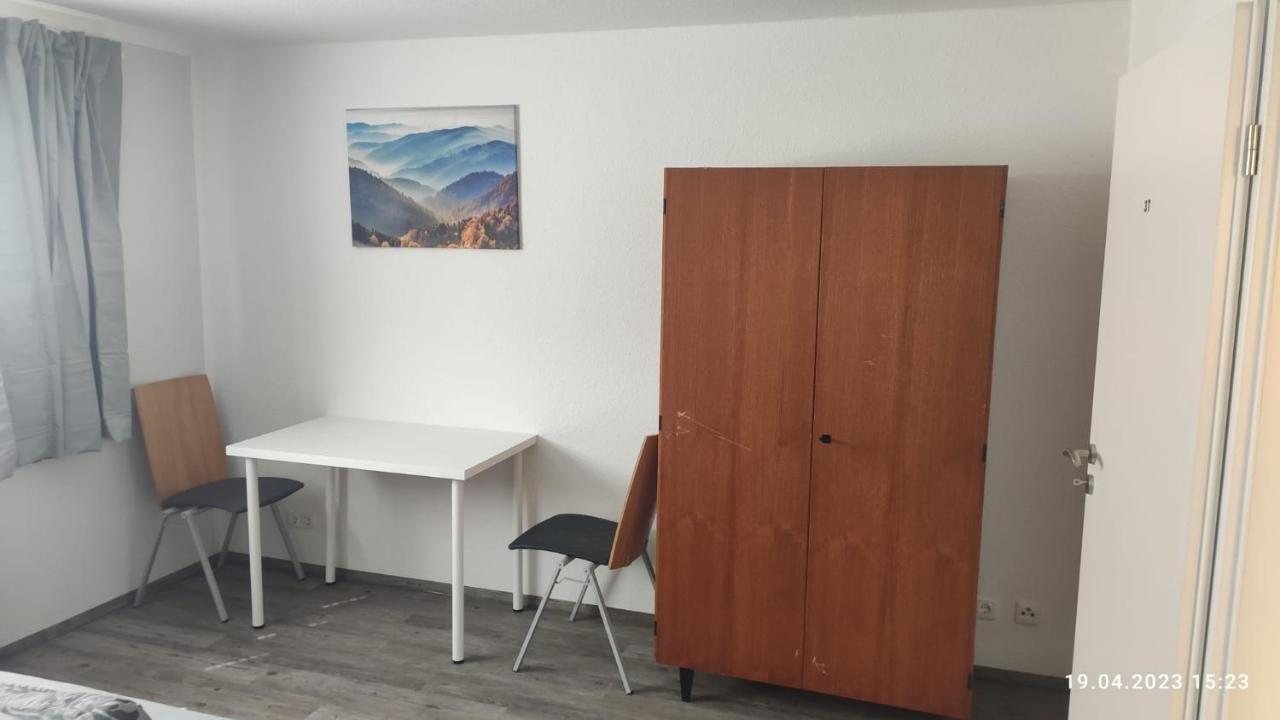 Ferienwohnung Schoene Zentrale Zimmer In Wilhelmshaven Exterior foto